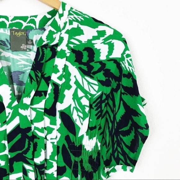 Taylor Green & Blue Floral Pleated Dolman Dress Size 2 - Picture 4 of 5